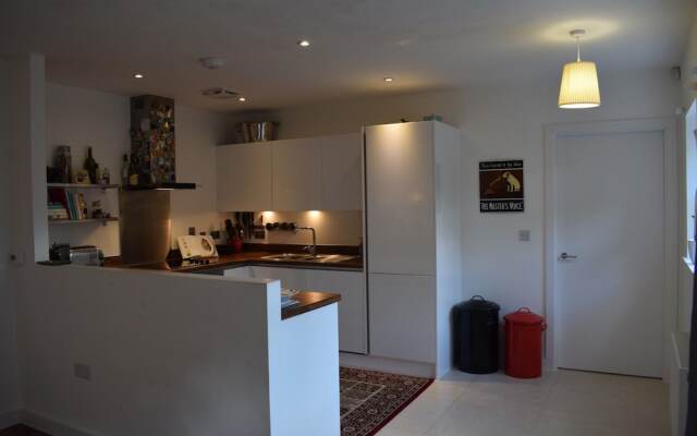2 Bedroom House in Wandsworth