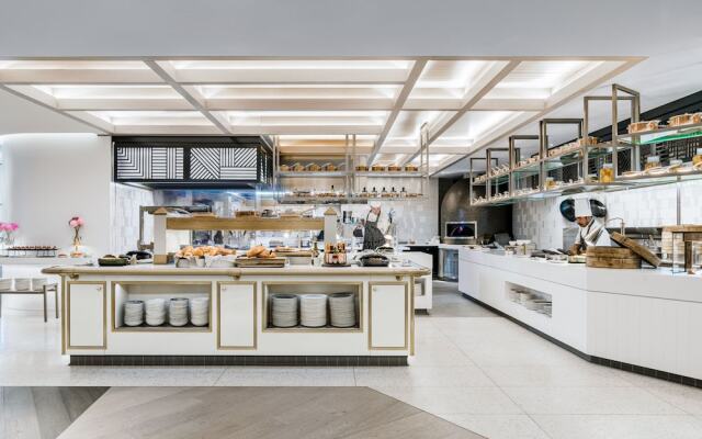 The Langham, Gold Coast and Jewel Residences