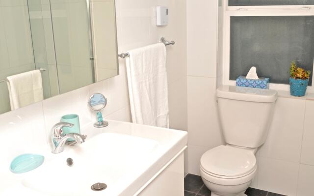 D017 1 Bedroom Apartment By Senstay