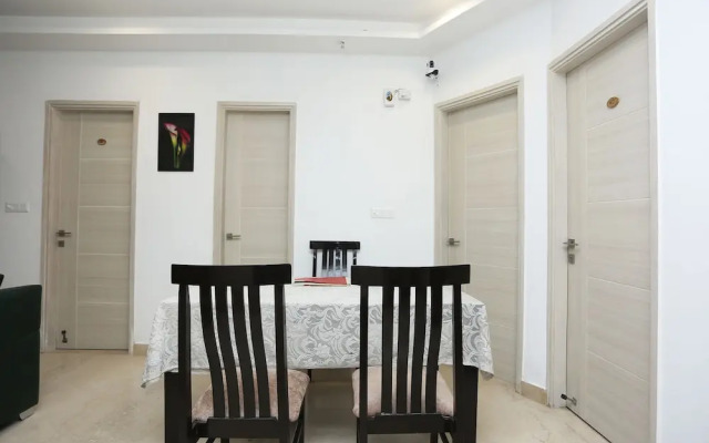 Oyo 28158 Avalon Taj View