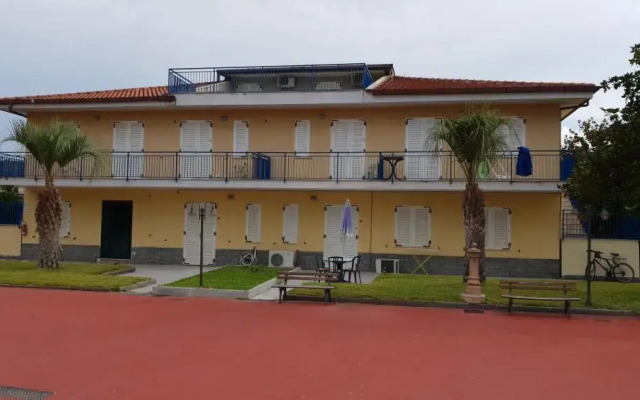 Solone Beach Hotel