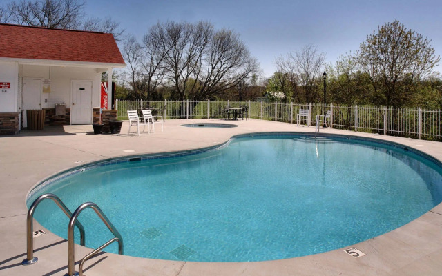 Appleview River Resort
