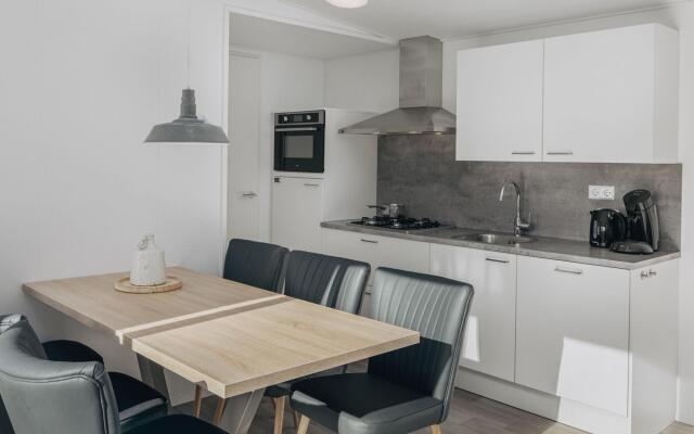 Modern Chalet With Dishwasher, Cosy Domburg Nearby