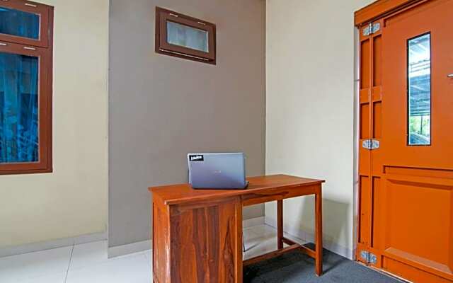 OYO 91066 Wisma Cemara