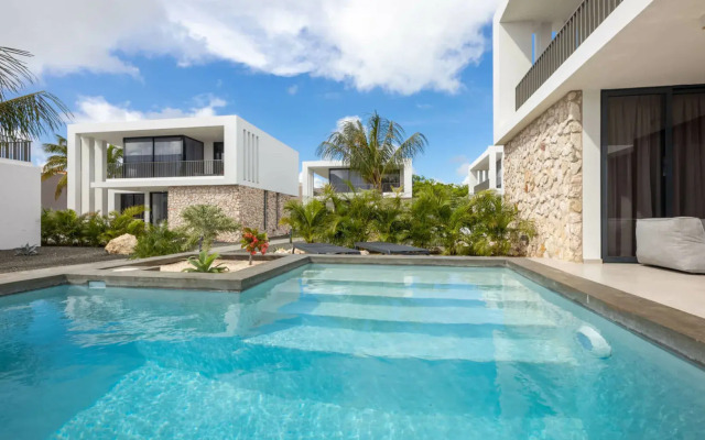 Coral Estate Luxury Resort