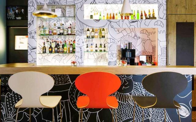 ibis Versailles Château