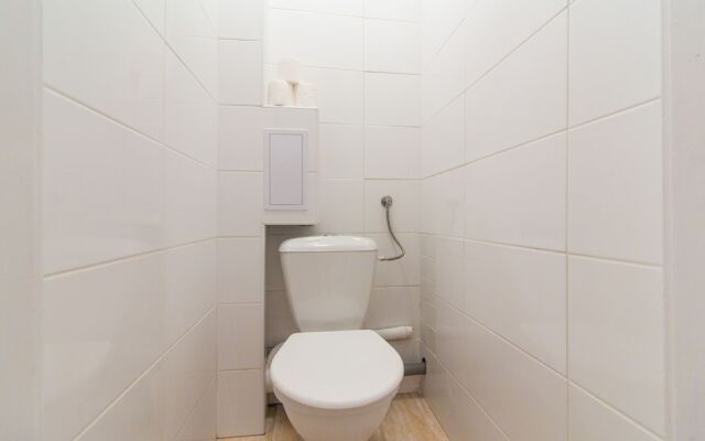 Ruzova Apartment By Easybnb
