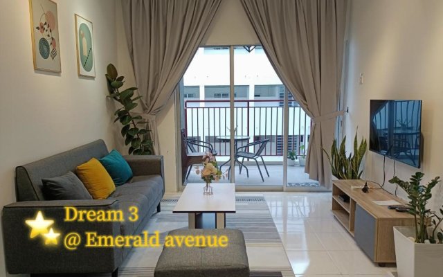 Dream 3 @ Emerald avenue