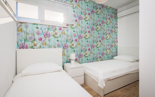 Stunning Villa Sofia With Heated Pool IN Split Hinterland