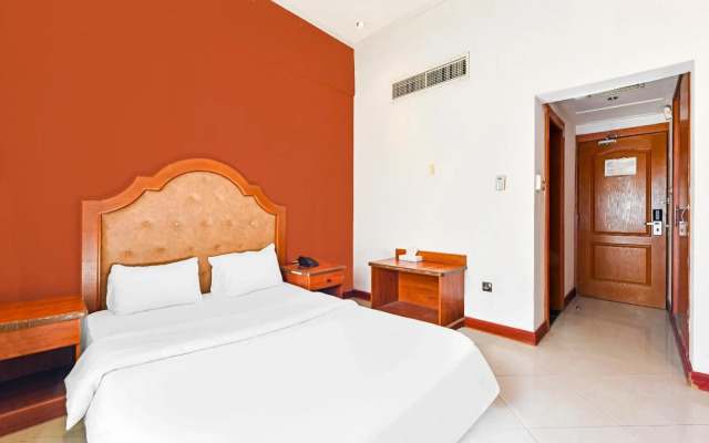 OYO 118 Revira Hotel