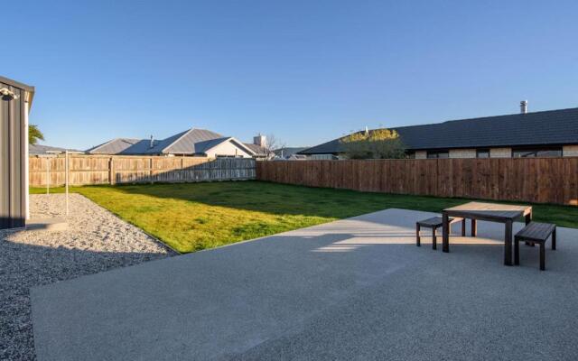 Pisa Oasis - Cromwell Holiday Home