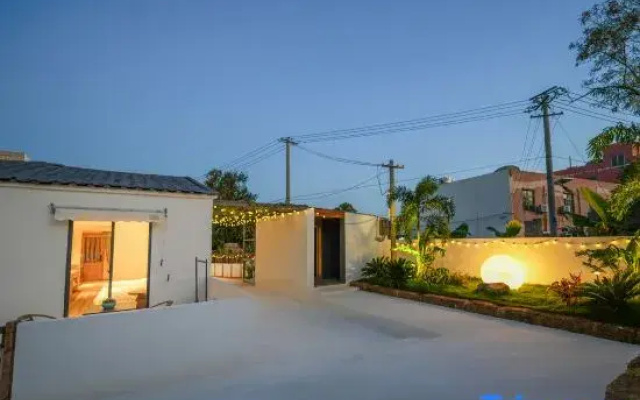 Phoenix · Xiugu Valley Pool Boutique Retreat