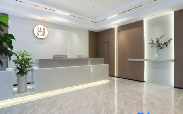 Manzhou Hotel