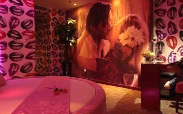Love Hotel