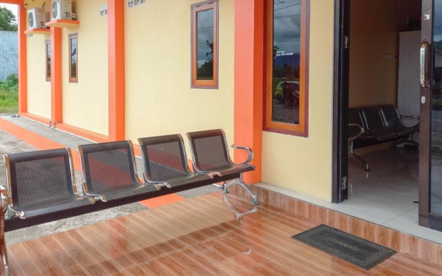 Jessy Homestay Lolak