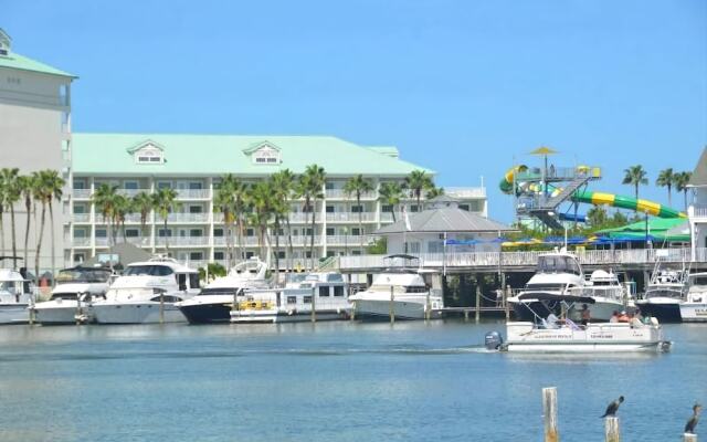 Harbour Club Condos