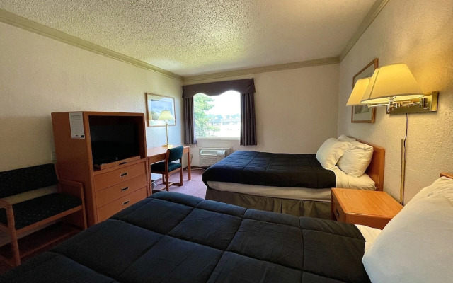 Tamarack Motor Inn