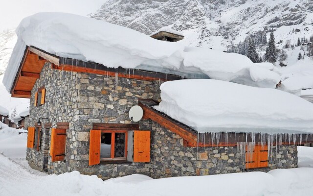 Large Chalet in Champagny-en-Vanoise near Paradiski Ski Area