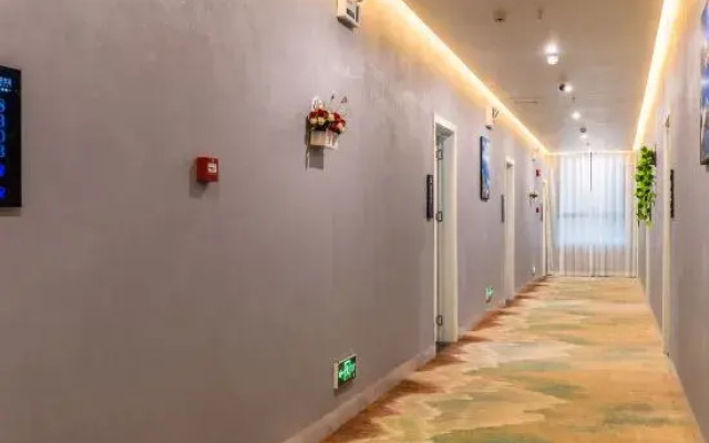 Vickers Hotel (Meilan Airport Branch in Jiangdong New Area)