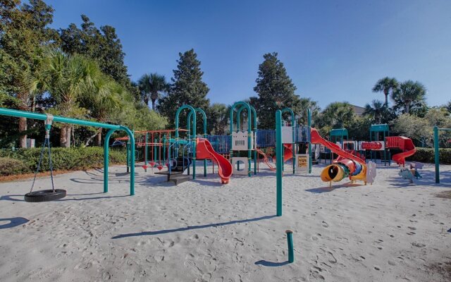 Destiny East Beach House in Destin by Panhandle Getaways