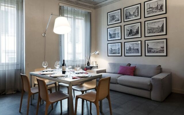 Pilastri Five Senses