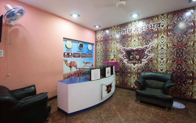 Hotel C-9 by OYO