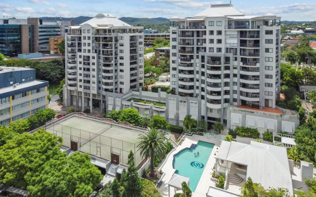 The Oasis Apartments