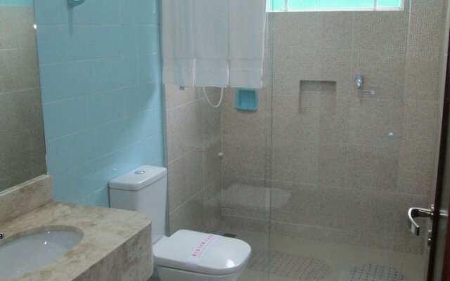 Central Palace Hotel