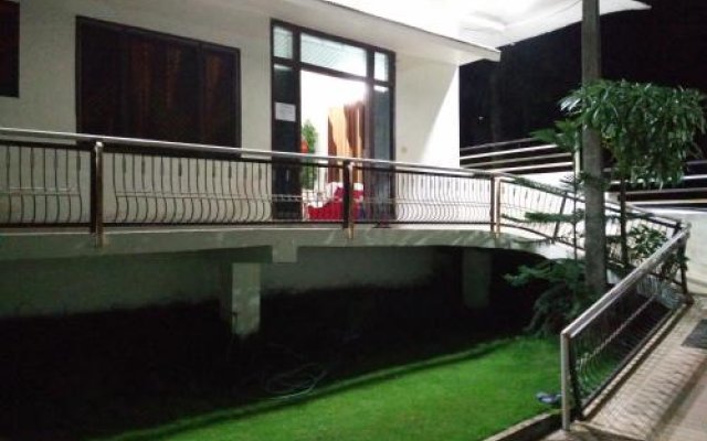 Hotel Airan Residency