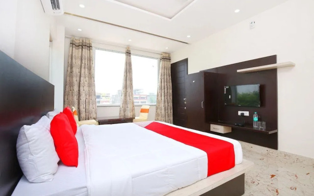 Hotel Grand Taj By OYO Rooms