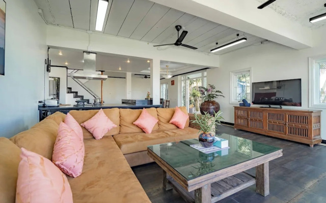 Luxurious 5-bedroom Pool Villa in Heart of Patong, Phuket