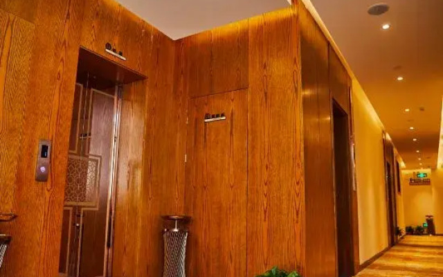 Fuyang aikewei Hotel