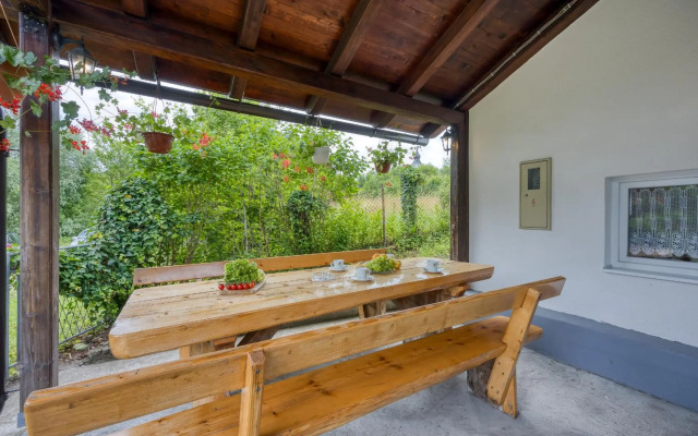 Holiday home Veki***