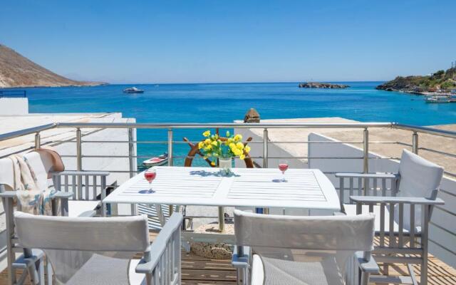 Plori - Molos Apartments