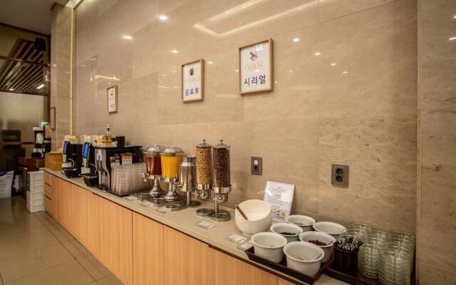 Regent Marine The Blue