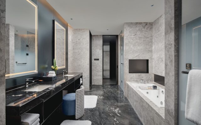 Crowne Plaza Shangluo by IHG