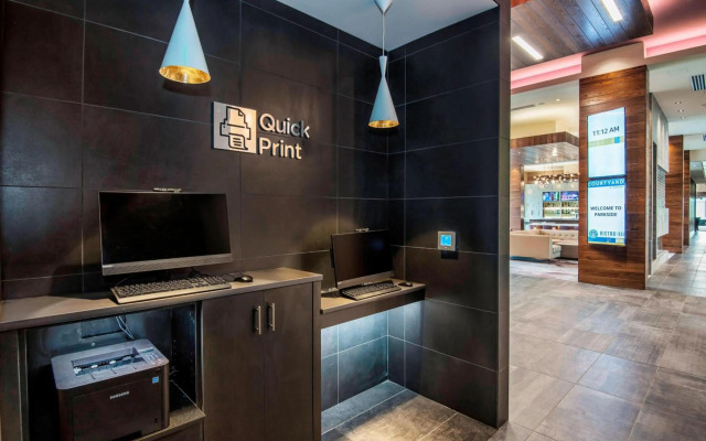 Courtyard by Marriott Raleigh Cary/Parkside Town Commons