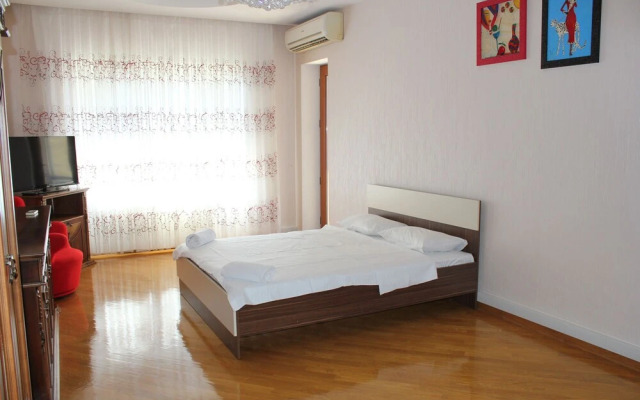 Apartment on Akademik Sh. Azizbayov 88a