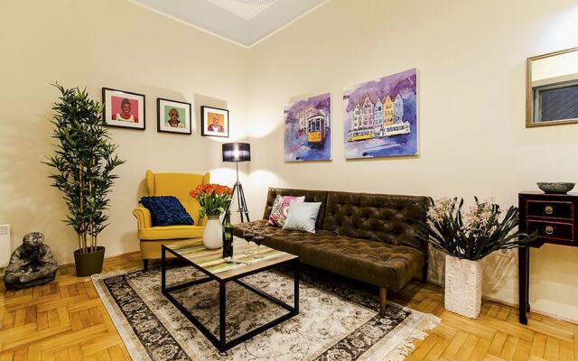 Lovage Apartment
