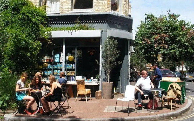 4 Bedroom House Vauxhall