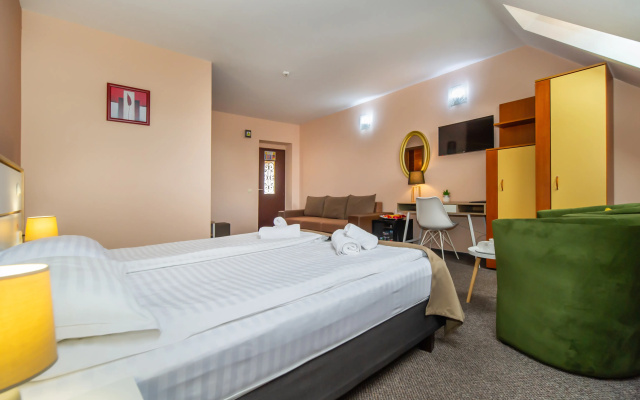 Long Street Hotel