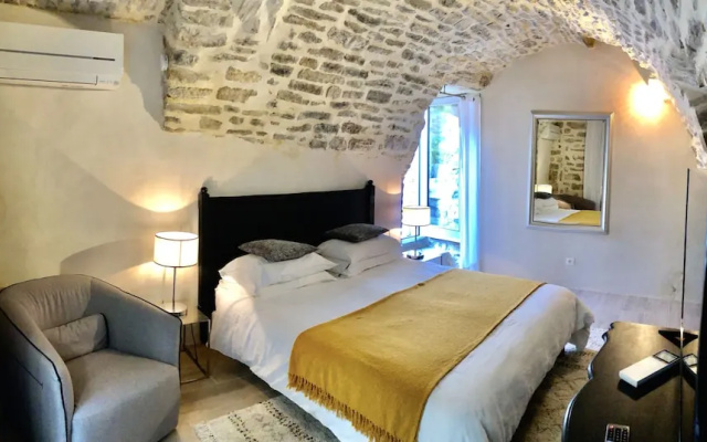 La Maison de Leonce
