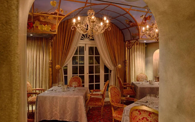 The Munro Boutique Hotel
