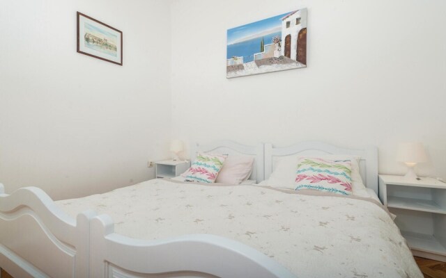 Stunning Apartment in Senj With 4 Bedrooms