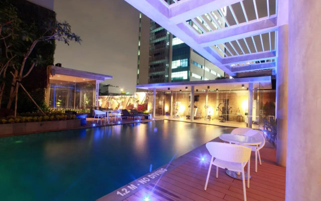 Ra Premiere Simatupang