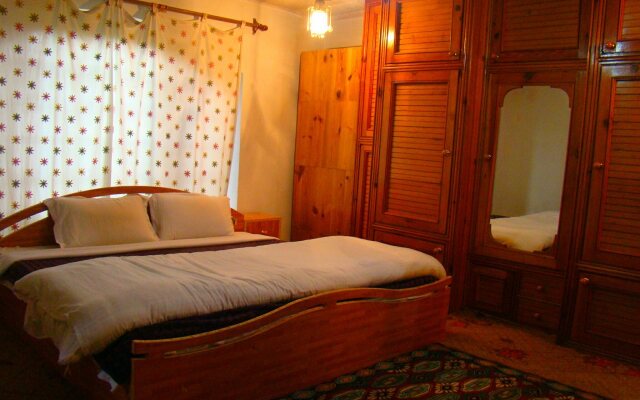 Hillscape Inn