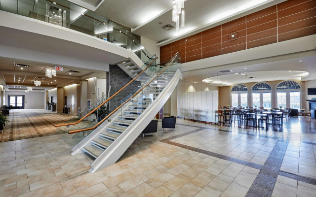 Best Western Plus Orangeville Inn & Suites