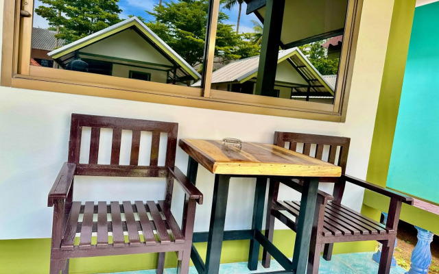 Lanta L.D. Beach Bungalows
