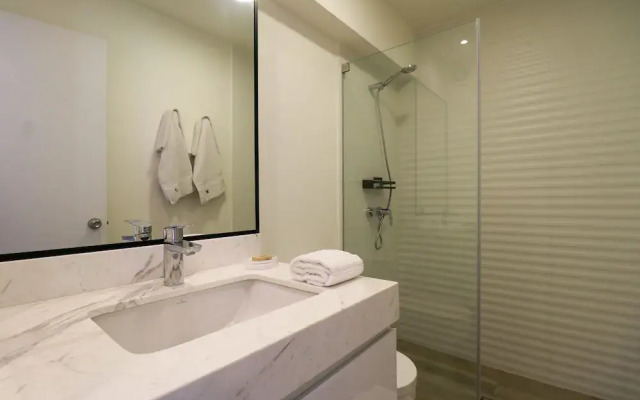 w Brilliant 2BR in the Heart of Barranco