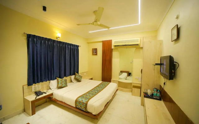 The Sky Comfort Hotel Shri Vithalesh